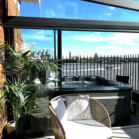 3 X Bedroom Riverside Flat With Hot Tub On Roof Terrace Лондон Экстерьер фото