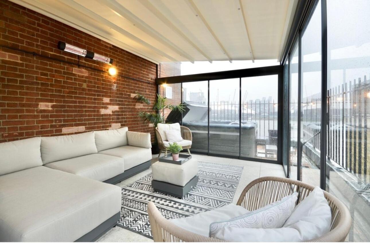 3 X Bedroom Riverside Flat With Hot Tub On Roof Terrace Лондон Экстерьер фото
